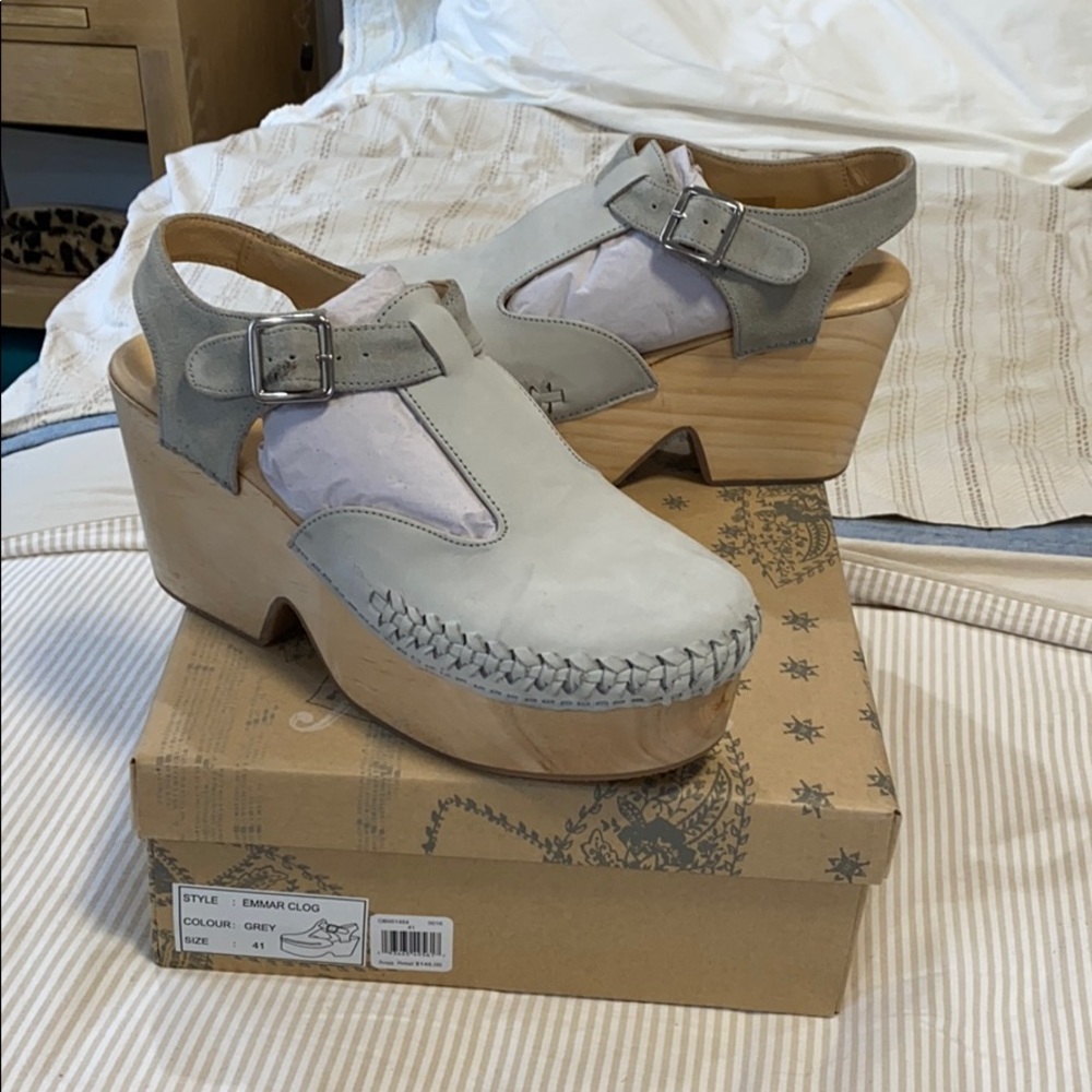 Free people clogs